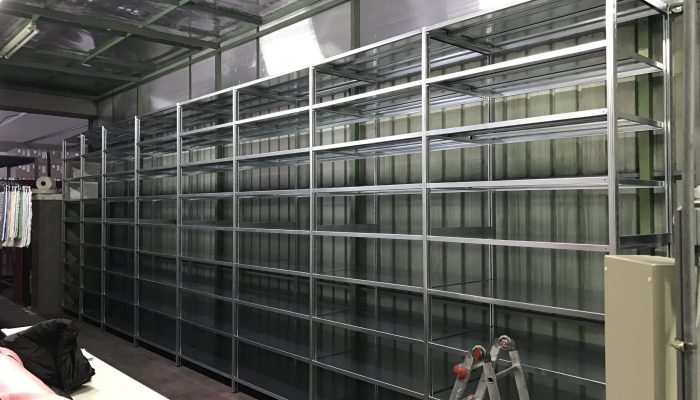 scaffalature di varie dimensioni